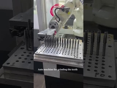 歯を磨く自動機械